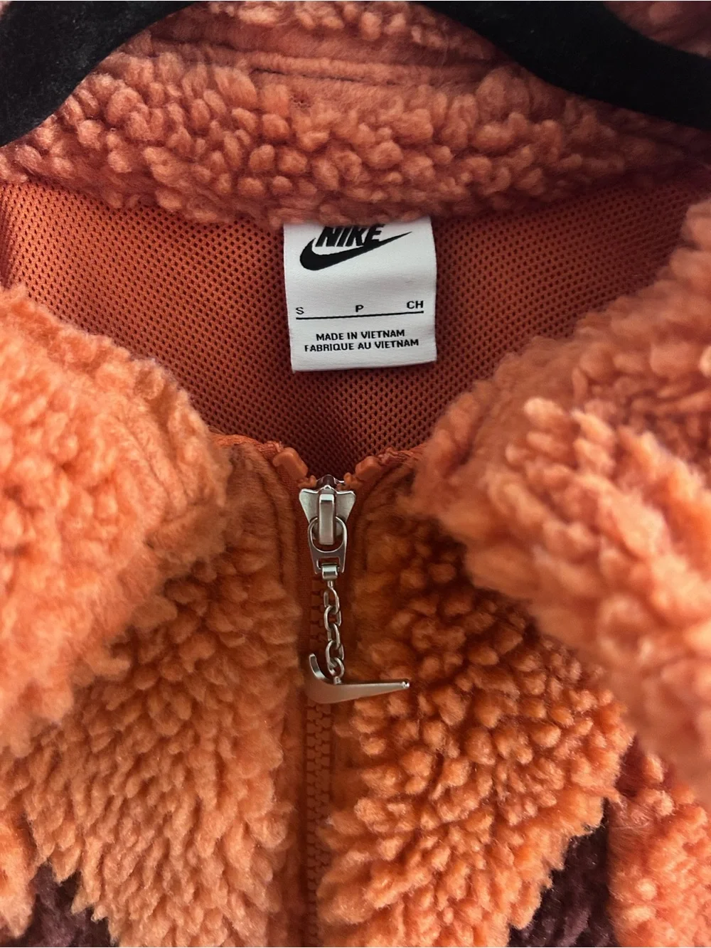 Nike Women's Sportswear Swoosh Sherpa Jacket in Lobster Crimson Small
